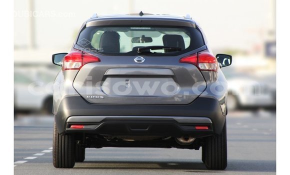 Buy Import Nissan Evalia Other Truck in Import - Dubai in Benign Buy Import Nissan Evalia Other Truck in Import - Dubai in Benign