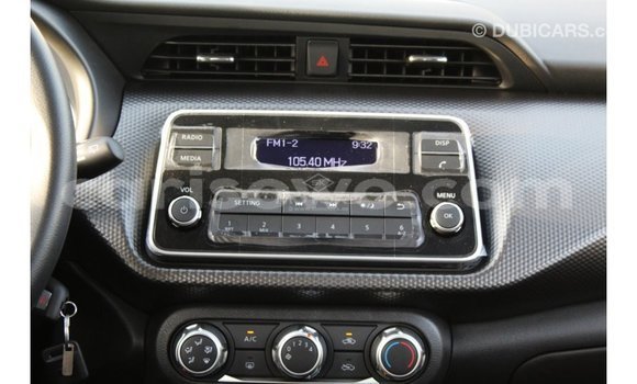 Buy Import Nissan Evalia Other Truck in Import - Dubai in Benign Buy Import Nissan Evalia Other Truck in Import - Dubai in Benign