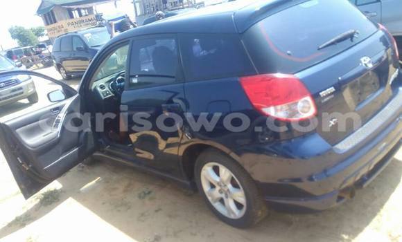 Sayi Na hannu Toyota Matrix Blue Mota in Savalou a Benin Sayi Na hannu Toyota Matrix Blue Mota in Savalou a Benin