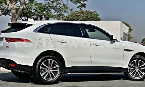 Acheter Import Voiture Jaguar F-Pace Blanc à Import - Dubai, Benin Acheter Import Voiture Jaguar F-Pace Blanc à Import - Dubai, Benin