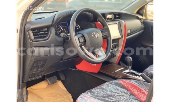 Sayi Imported Toyota Fortuner White Mota in Import - Dubai a Benin Sayi Imported Toyota Fortuner White Mota in Import - Dubai a Benin