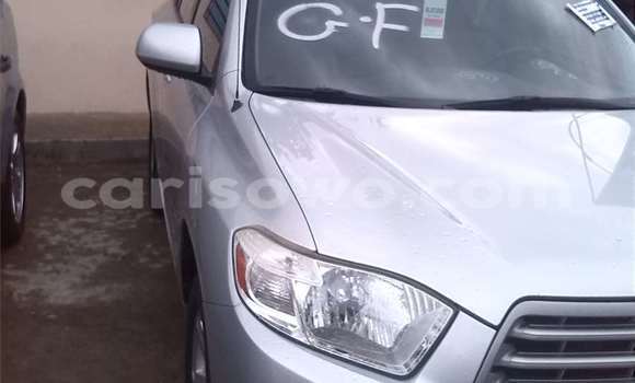 Sayi Na hannu Toyota Highlander Azurfa Mota in Porto Novo a Benin Sayi Na hannu Toyota Highlander Azurfa Mota in Porto Novo a Benin