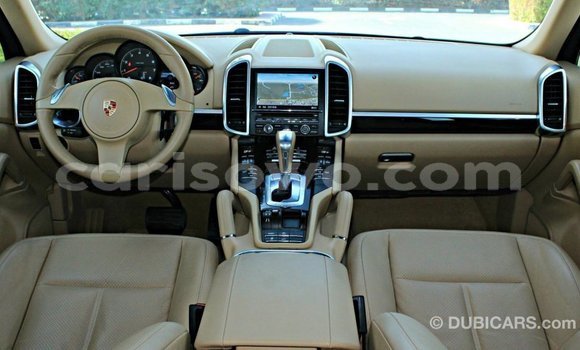 Sayi Imported Porsche Cayenne Brown Mota in Import - Dubai a Benin Sayi Imported Porsche Cayenne Brown Mota in Import - Dubai a Benin