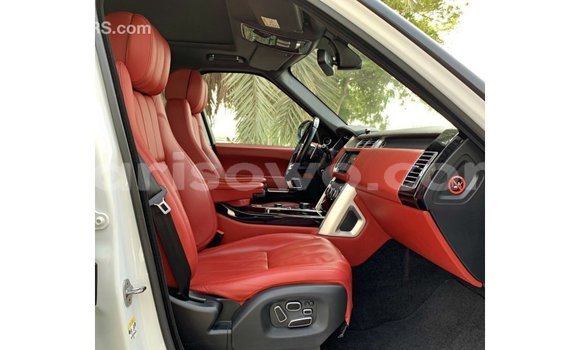 Sayi Imported Land Rover Range Rover White Mota in Import - Dubai a Benin Sayi Imported Land Rover Range Rover White Mota in Import - Dubai a Benin