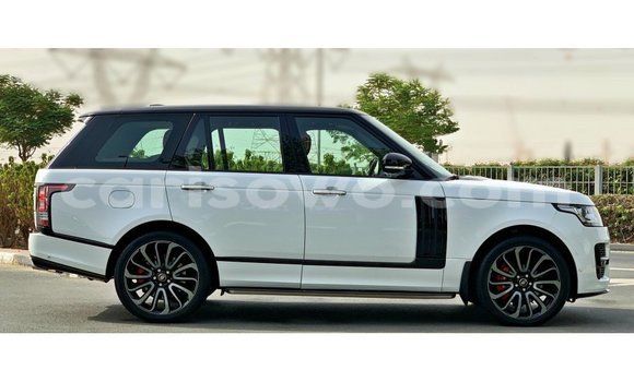Sayi Imported Land Rover Range Rover White Mota in Import - Dubai a Benin Sayi Imported Land Rover Range Rover White Mota in Import - Dubai a Benin