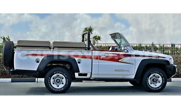 Sayi Imported Nissan Patrol White Mota in Import - Dubai a Benin Sayi Imported Nissan Patrol White Mota in Import - Dubai a Benin