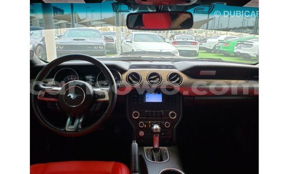 Acheter Import Voiture Ford Mustang Bleu à Import - Dubai, Benin Acheter Import Voiture Ford Mustang Bleu à Import - Dubai, Benin