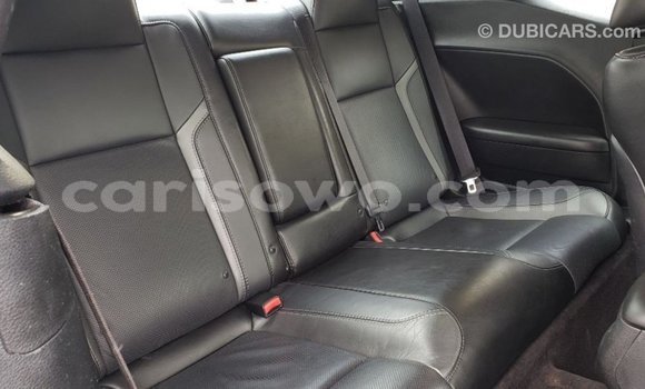 Acheter Import Voiture Dodge Challenger Blanc à Import - Dubai, Benin Acheter Import Voiture Dodge Challenger Blanc à Import - Dubai, Benin