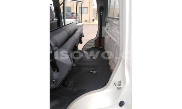 Buy Import Toyota Land Cruiser White Car in Import - Dubai in Benign Buy Import Toyota Land Cruiser White Car in Import - Dubai in Benign