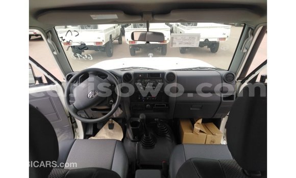 Buy Import Toyota Land Cruiser White Car in Import - Dubai in Benign Buy Import Toyota Land Cruiser White Car in Import - Dubai in Benign
