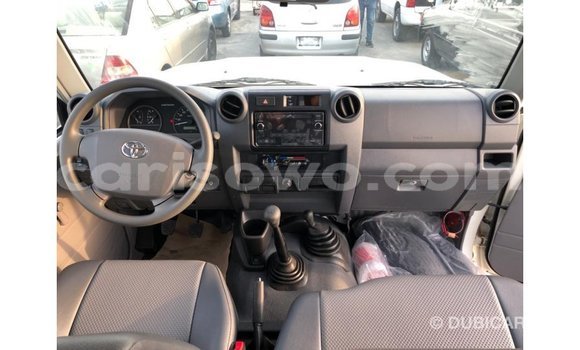 Buy Import Toyota Land Cruiser White Car in Import - Dubai in Benign Buy Import Toyota Land Cruiser White Car in Import - Dubai in Benign