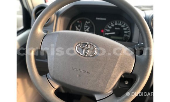 Buy Import Toyota Land Cruiser White Car in Import - Dubai in Benign Buy Import Toyota Land Cruiser White Car in Import - Dubai in Benign