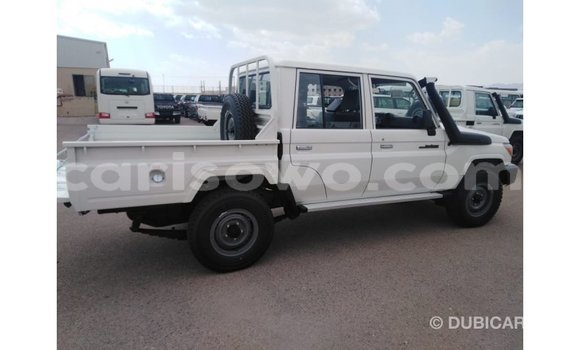 Ra Imported Toyota Land Cruiser funfun Ọkọ̀ in Import - Dubai ni Benin Ra Imported Toyota Land Cruiser funfun Ọkọ̀ in Import - Dubai ni Benin