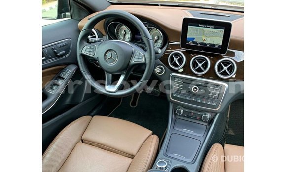 Sayi Imported Mercedes-Benz 250 Black Mota in Import - Dubai a Benin Sayi Imported Mercedes-Benz 250 Black Mota in Import - Dubai a Benin