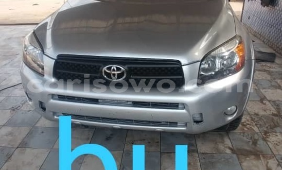 Acheter Neuf Voiture Toyota RAV4 Gris à Cotonou, Benin
