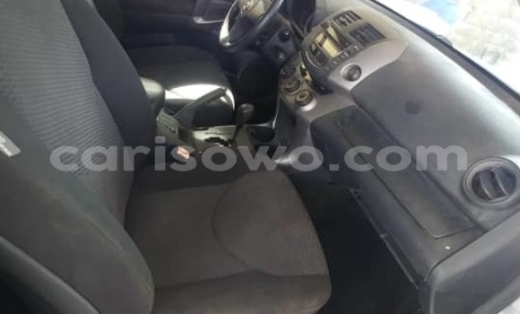 Acheter Neuf Voiture Toyota RAV4 Gris à Cotonou, Benin Acheter Neuf Voiture Toyota RAV4 Gris à Cotonou, Benin