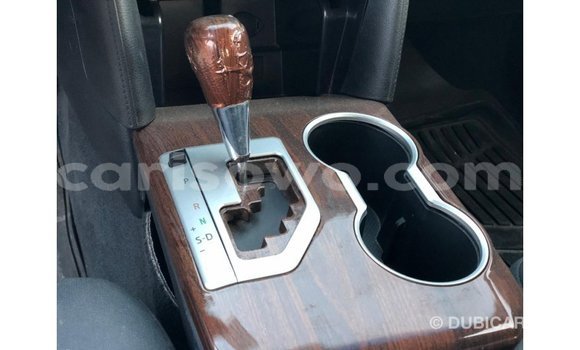 Sayi Imported Toyota Camry White Mota in Import - Dubai a Benin Sayi Imported Toyota Camry White Mota in Import - Dubai a Benin