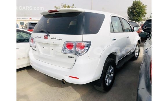 Buy Import Toyota Fortuner White Car in Import - Dubai in Benign Buy Import Toyota Fortuner White Car in Import - Dubai in Benign