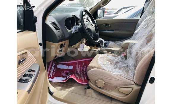 Buy Import Toyota Fortuner White Car in Import - Dubai in Benign Buy Import Toyota Fortuner White Car in Import - Dubai in Benign