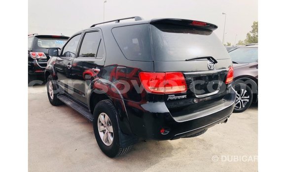 Acheter Import Voiture Toyota Fortuner Noir à Import - Dubai, Benin Acheter Import Voiture Toyota Fortuner Noir à Import - Dubai, Benin