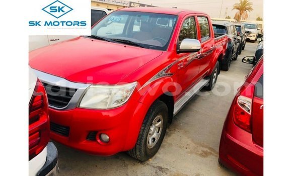 Sayi Imported Toyota Hilux Red Mota in Import - Dubai a Benin