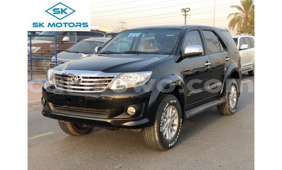 Acheter Import Voiture Toyota Fortuner Noir à Import - Dubai, Benin