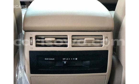 Acheter Import Voiture Toyota Land Cruiser Noir à Import - Dubai, Benin Acheter Import Voiture Toyota Land Cruiser Noir à Import - Dubai, Benin