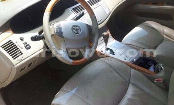 Sayi Na hannu Toyota Avalon Red Mota in Savalou a Benin Sayi Na hannu Toyota Avalon Red Mota in Savalou a Benin