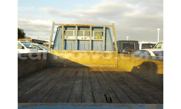 Acheter Import Utilitaire Toyota Dyna Bleu à Import - Dubai, Benin Acheter Import Utilitaire Toyota Dyna Bleu à Import - Dubai, Benin