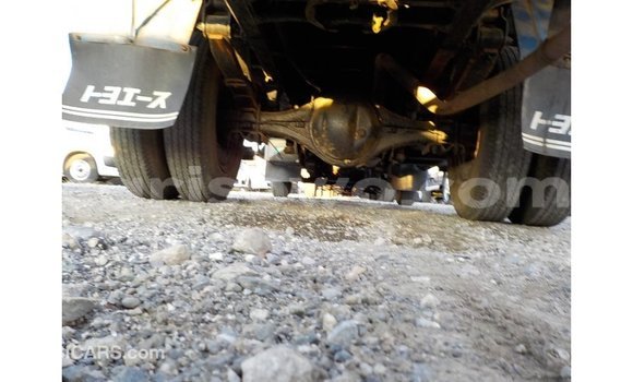 Acheter Import Utilitaire Toyota Dyna Bleu à Import - Dubai, Benin Acheter Import Utilitaire Toyota Dyna Bleu à Import - Dubai, Benin