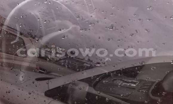 Sayi Na hannu Toyota 4Runner Azurfa Mota in Porto Novo a Benin Sayi Na hannu Toyota 4Runner Azurfa Mota in Porto Novo a Benin