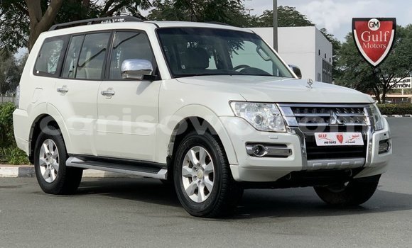 Buy Import Mitsubishi Pajero White Car in Import - Dubai in Benign