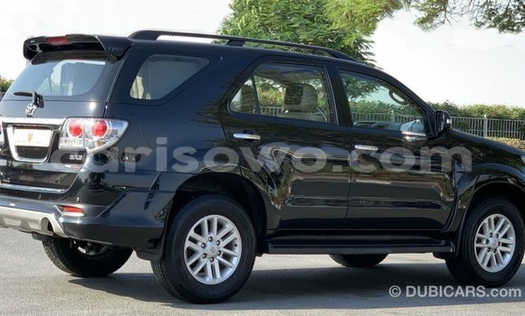 Sayi Imported Toyota Fortuner Black Mota in Import - Dubai a Benin Sayi Imported Toyota Fortuner Black Mota in Import - Dubai a Benin