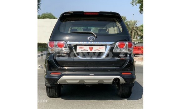 Sayi Imported Toyota Fortuner Black Mota in Import - Dubai a Benin Sayi Imported Toyota Fortuner Black Mota in Import - Dubai a Benin