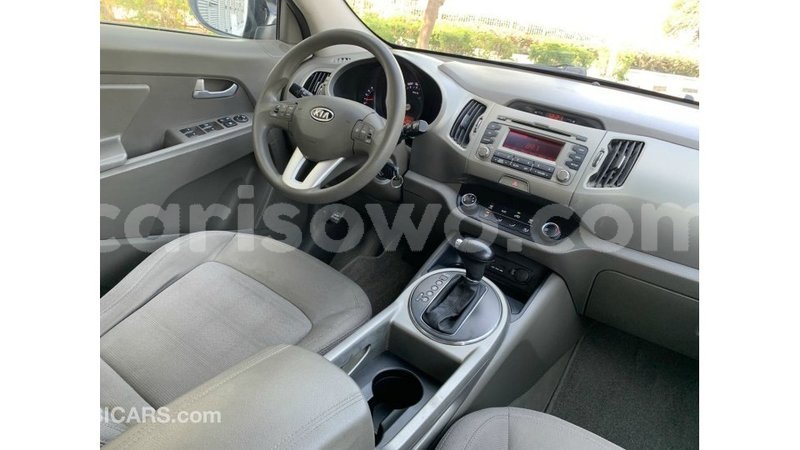 Big with watermark kia sportage benign import dubai 9755