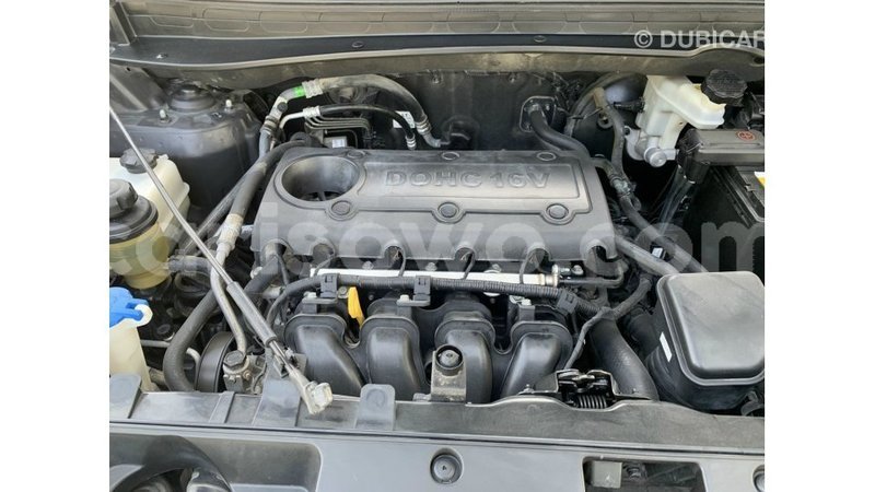 Big with watermark kia sportage benign import dubai 9755