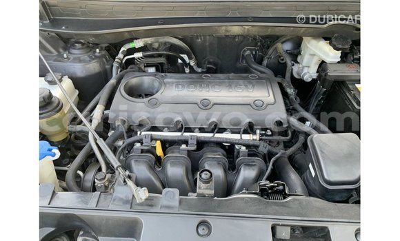 Acheter Import Voiture Kia Sportage Noir à Import - Dubai, Benin Acheter Import Voiture Kia Sportage Noir à Import - Dubai, Benin