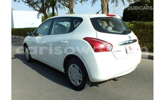 Sayi Imported Nissan Tiida White Mota in Import - Dubai a Benin Sayi Imported Nissan Tiida White Mota in Import - Dubai a Benin