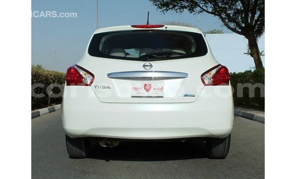 Sayi Imported Nissan Tiida White Mota in Import - Dubai a Benin Sayi Imported Nissan Tiida White Mota in Import - Dubai a Benin