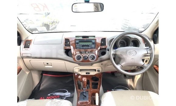 Sayi Imported Toyota Hilux Sauran Mota in Import - Dubai a Benin Sayi Imported Toyota Hilux Sauran Mota in Import - Dubai a Benin