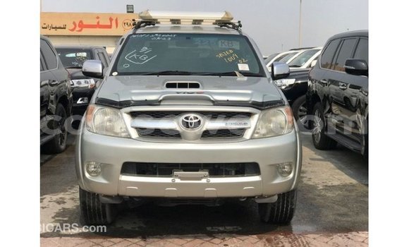 Sayi Imported Toyota Hilux Sauran Mota in Import - Dubai a Benin Sayi Imported Toyota Hilux Sauran Mota in Import - Dubai a Benin