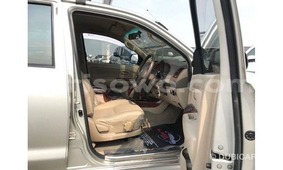 Sayi Imported Toyota Hilux Sauran Mota in Import - Dubai a Benin Sayi Imported Toyota Hilux Sauran Mota in Import - Dubai a Benin
