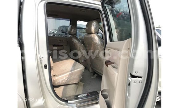 Sayi Imported Toyota Hilux Sauran Mota in Import - Dubai a Benin Sayi Imported Toyota Hilux Sauran Mota in Import - Dubai a Benin