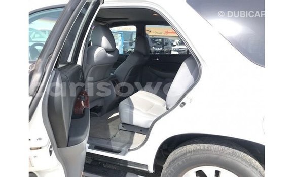 Sayi Imported Acura MDX White Mota in Import - Dubai a Benin Sayi Imported Acura MDX White Mota in Import - Dubai a Benin