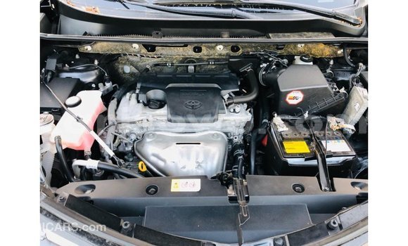 Acheter Import Utilitaire Toyota HiAce Noir à Import - Dubai, Benin Acheter Import Utilitaire Toyota HiAce Noir à Import - Dubai, Benin