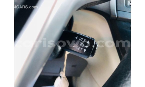 Buy Import Toyota Sienna White Car in Import - Dubai in Benign Buy Import Toyota Sienna White Car in Import - Dubai in Benign