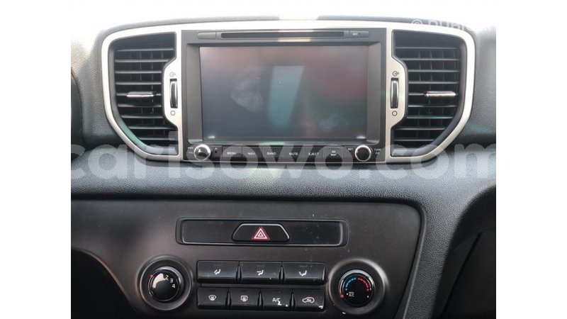 Big with watermark kia sportage benign import dubai 9792