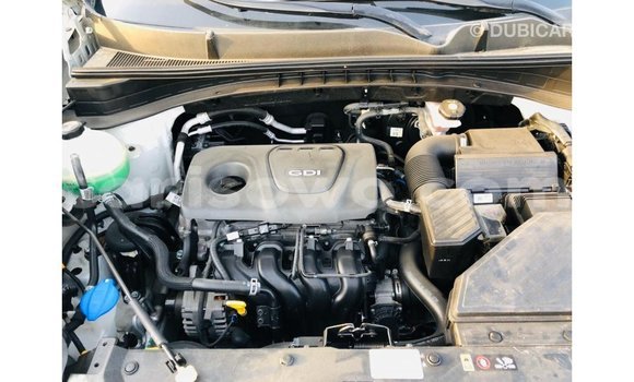 Acheter Import Voiture Kia Sportage Autre à Import - Dubai, Benin Acheter Import Voiture Kia Sportage Autre à Import - Dubai, Benin