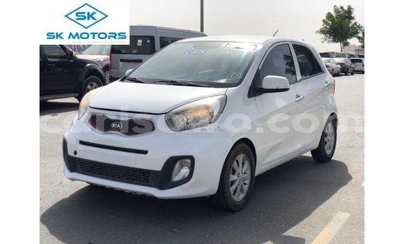 Sayi Imported Kia Picanto White Mota in Import - Dubai a Benin