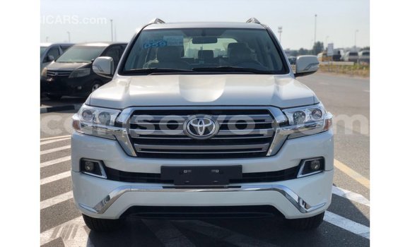 Buy Import Toyota Land Cruiser White Car in Import - Dubai in Benign Buy Import Toyota Land Cruiser White Car in Import - Dubai in Benign